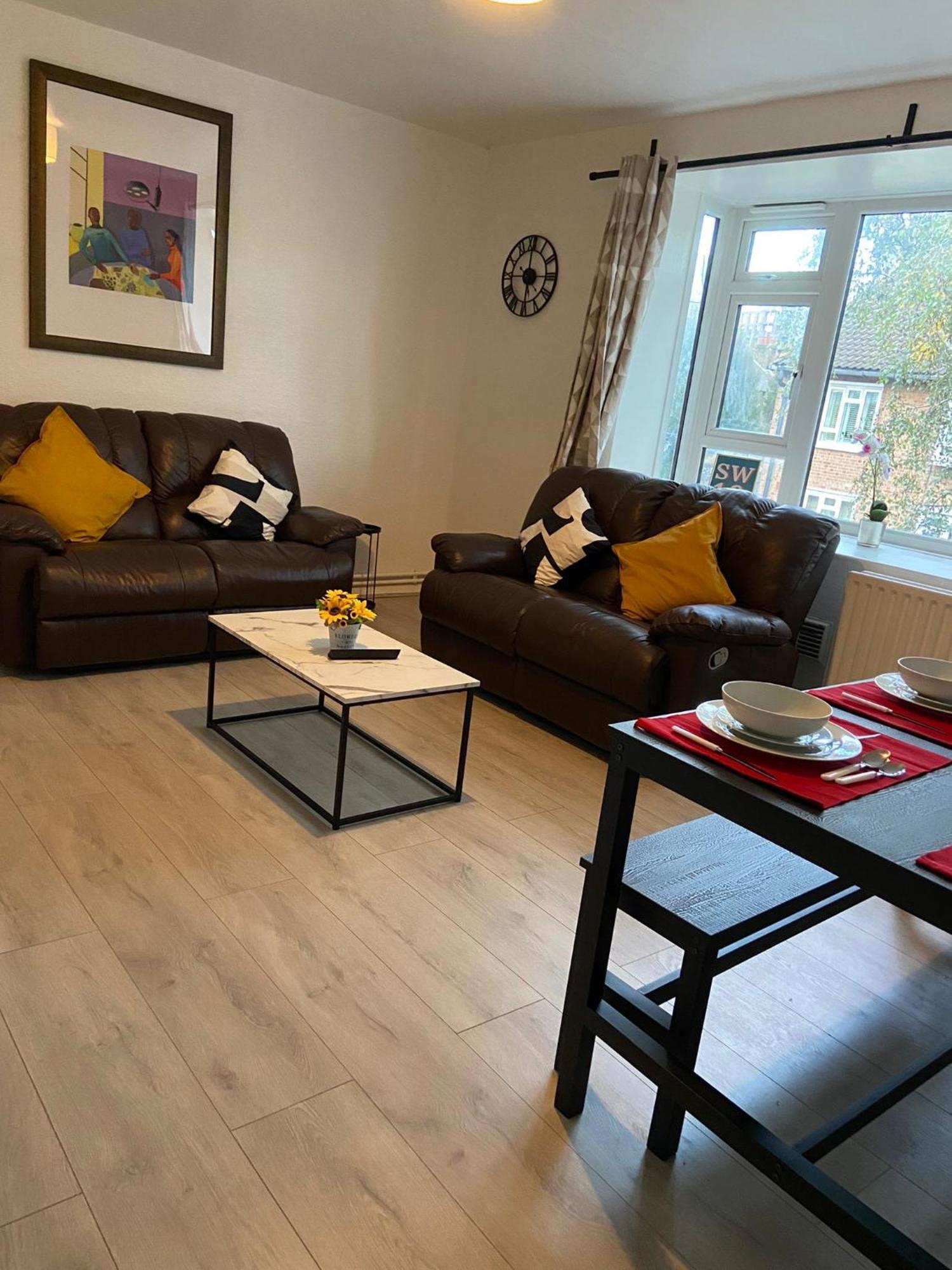 Lincoln Court - Cozy 3 Bedroom Flat Near Clapham Junction And Battersea London Kültér fotó